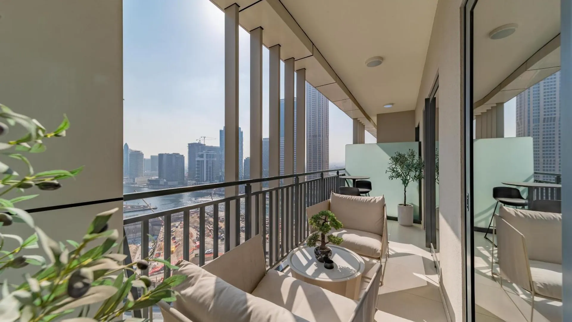Stylish 1-Bed Retreat In Zada Tower Business Bay Apartment Dubai
